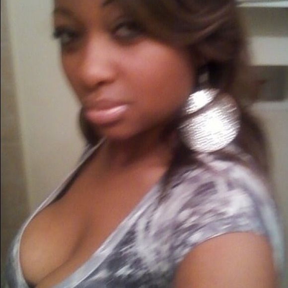 Meet your Posher, Remia - Picture 6 of 8